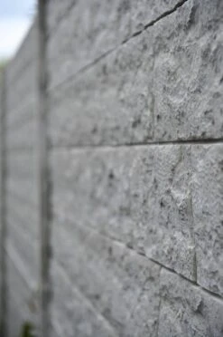 Clôture Béton Rockstone 200x231cm 10 Clôture Béton Rockstone 200x231cm -Pas Cher Intergardshop Magasin 12088009 898644966871851 2678848463693837995 n 2