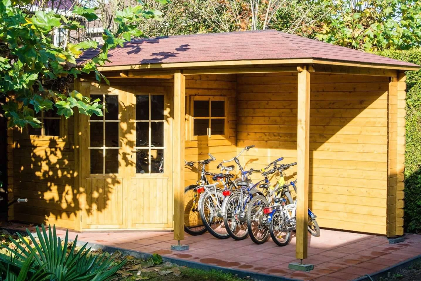 Abri De Jardin En Bois Wembley Toit à Quatre Pentes 500x250cm 5 Abri De Jardin En Bois Wembley Toit à Quatre Pentes 500x250cm – Image 5