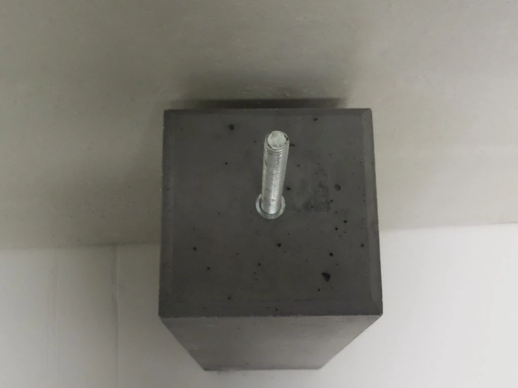 Base En Béton Modèle Haut à Facettes 170x170mm 2 Base En Béton Modèle Haut à Facettes 170x170mm – Image 2