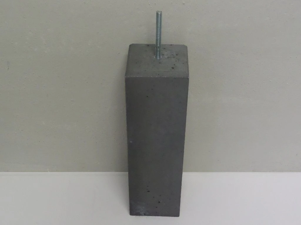 Base En Béton Modèle Haut à Facettes 170x170mm 1 Base En Béton Modèle Haut à Facettes 170x170mm