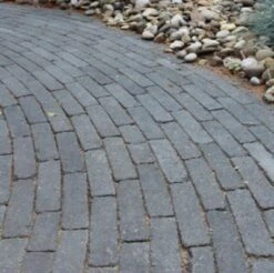 Pave En Beton Noir Tambouriné 15x15x6cm (m2) -Pas Cher Intergardshop Magasin koppelstones antraciet sfeer