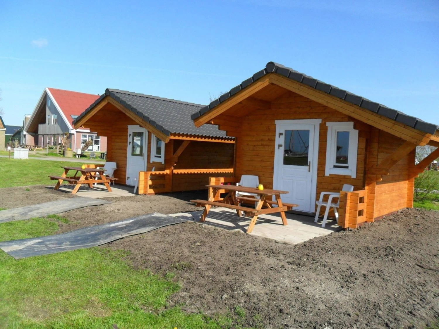 Cabane Maison En Bois Göteborg 3.66x3.66m (50mm) 2 Cabane Maison En Bois Göteborg 3.66x3.66m (50mm) – Image 2