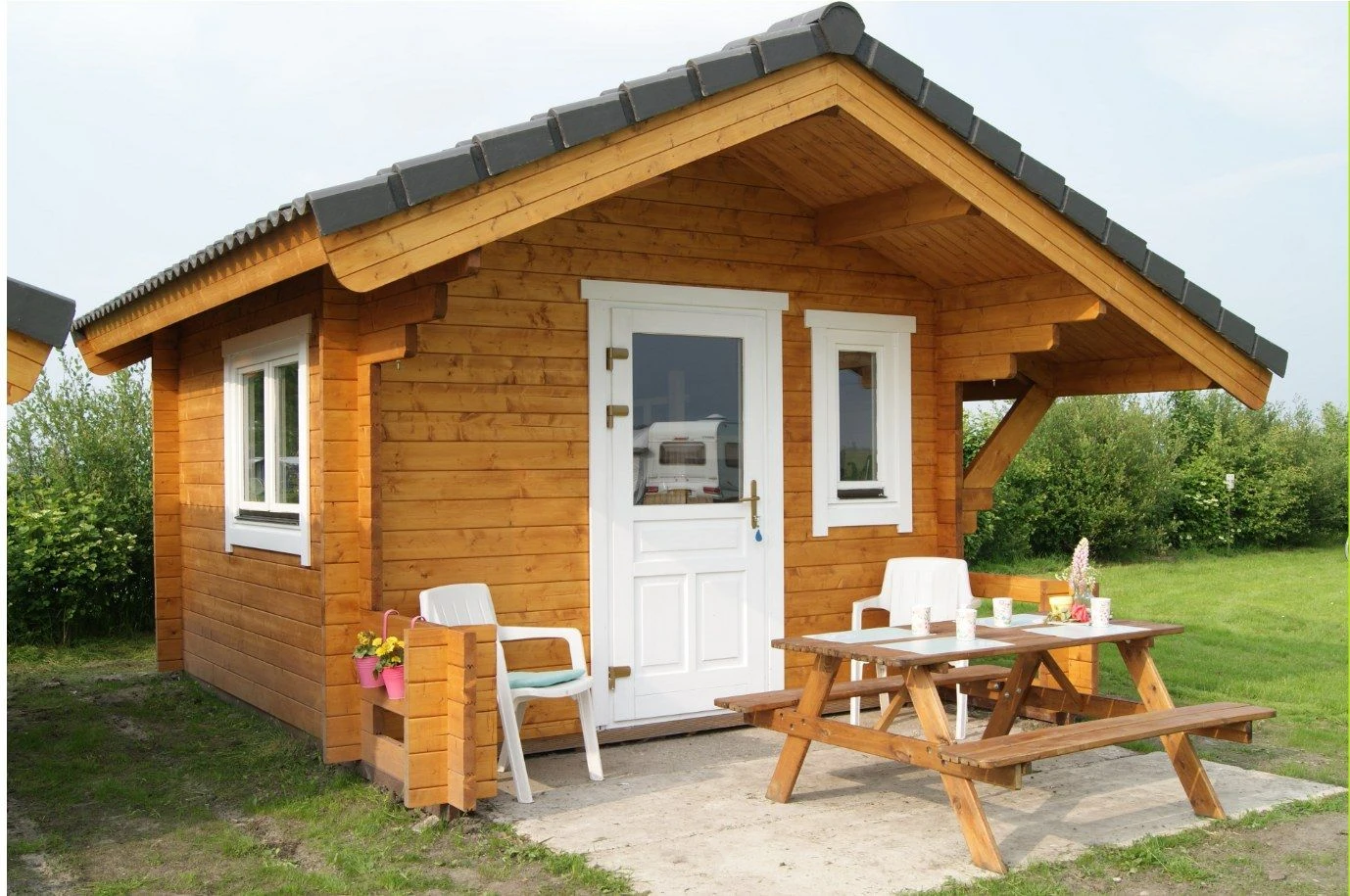 Cabane Maison En Bois Göteborg 3.66x3.66m (50mm) 1 Cabane Maison En Bois Göteborg 3.66x3.66m (50mm)